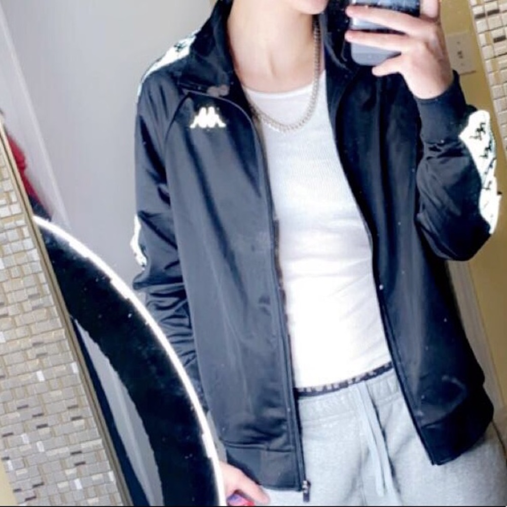 Kappa jacket small,reflection no spots/ on mirror